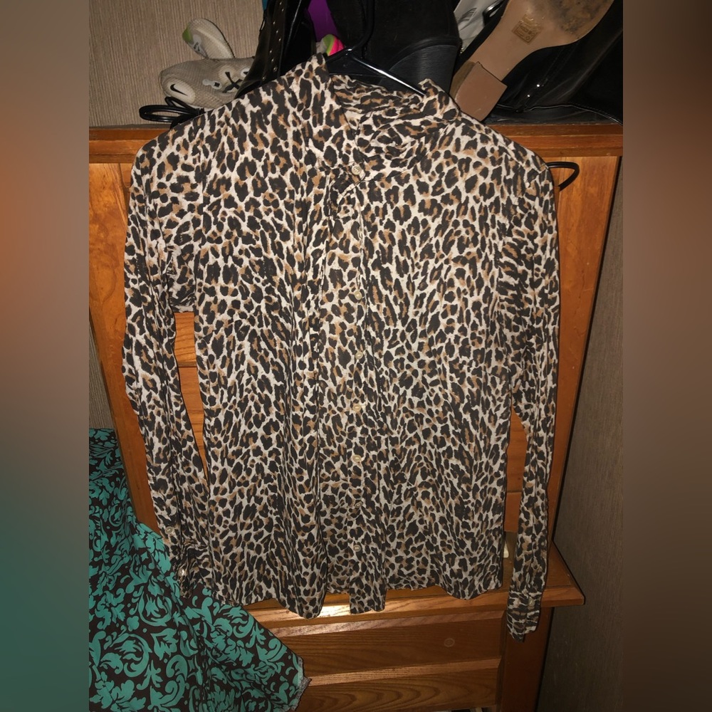 Size medium rodeo shirt